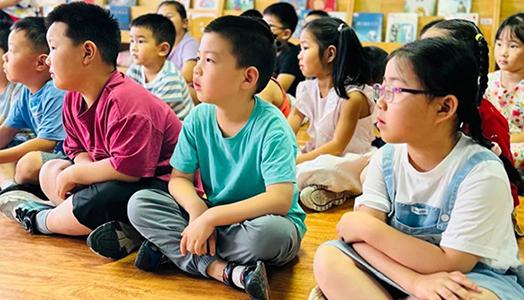 Shandong Labor Vocational and Technical College into the century Only - picture book 